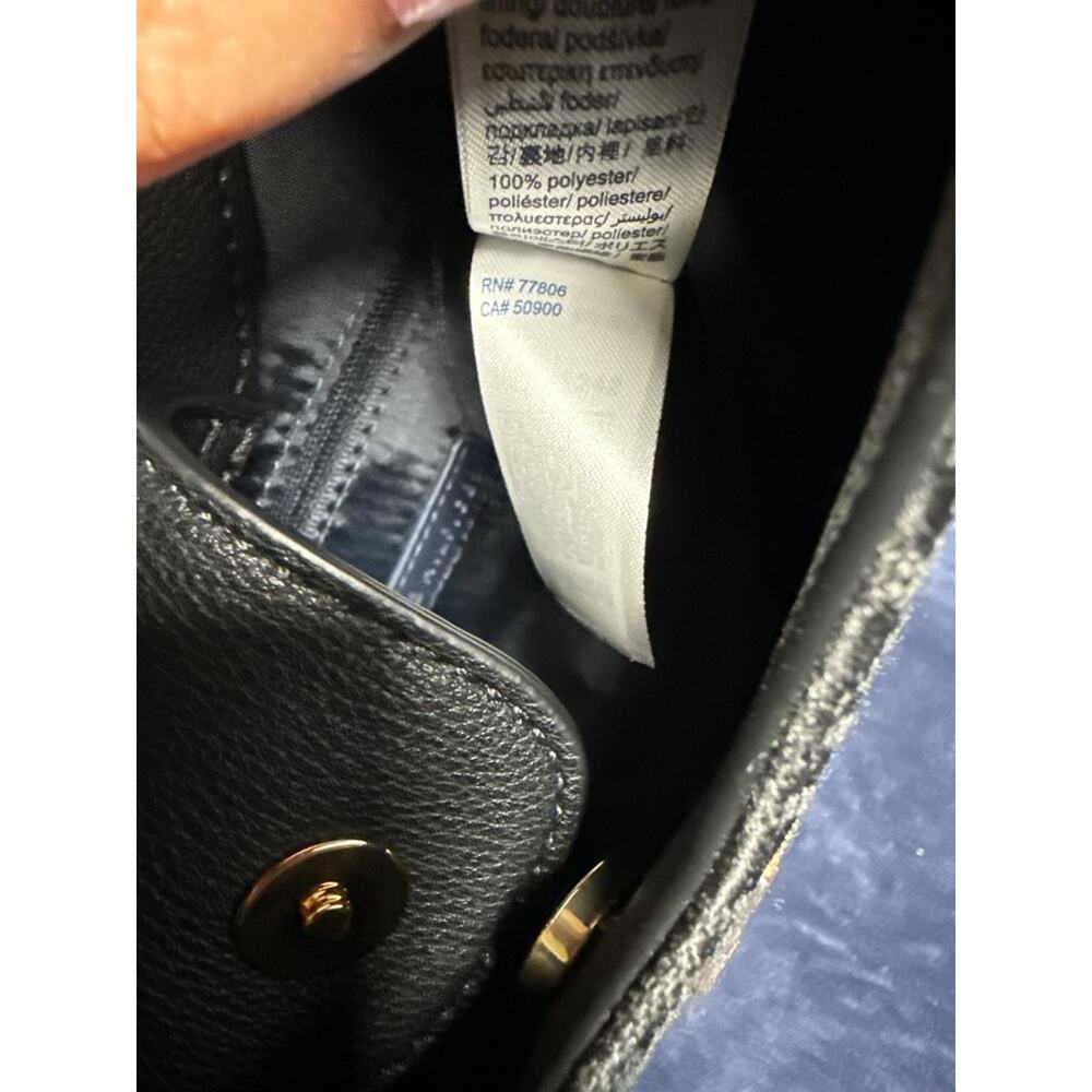 Tommy Hilfiger Monogram Shoulder Bag NWT - Picture 4 of 12